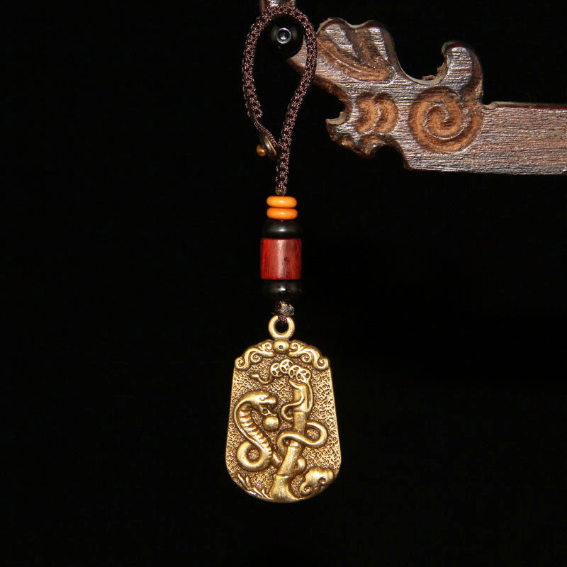 益鼎贵2021牛年属鸡吉祥物瑞蛇迎鸿纯黄铜编织汽车钥匙扣挂件蛇牌