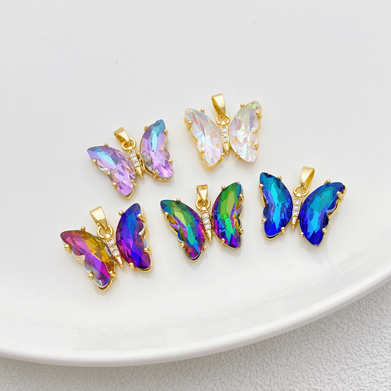 14K包金保色镶锆石渐变蝴蝶吊坠