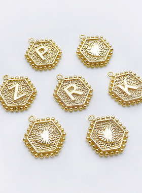 14K包金保色六边形爱心字母吊坠