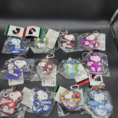 史努比PEANUTS橡胶挂件足球挂件