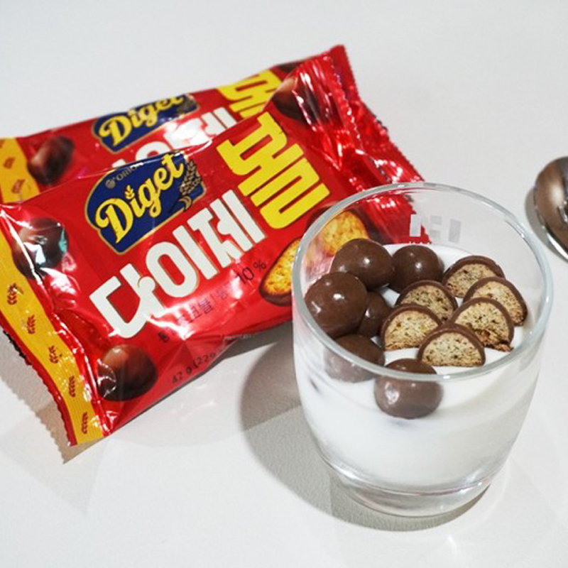 韩国进口零食 好丽友全麦巧克力饼干球42g休闲食品夹心脆奶豆糖果