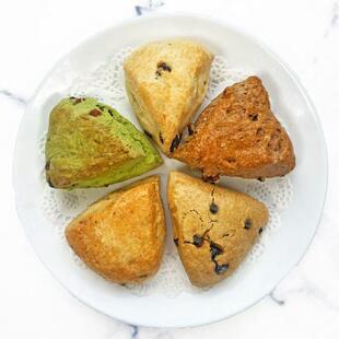 无蔗糖全麦英式司康松饼糕点心饱腹杂粮面包减代餐无肥糖推荐欧包