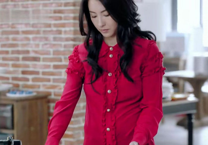 张柏芝修身长袖衬衫万嘉玲同款