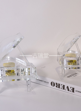 水晶装饰现代客厅钢琴