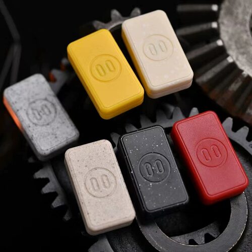 Eh EDC 可丽耐猪鼻子推牌YEDC星球猪啪啪币指尖陀螺edc解压玩具