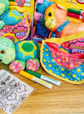 出口美国playalong彩笔涂鸦包包动物布偶 益智儿童玩具 3岁以上