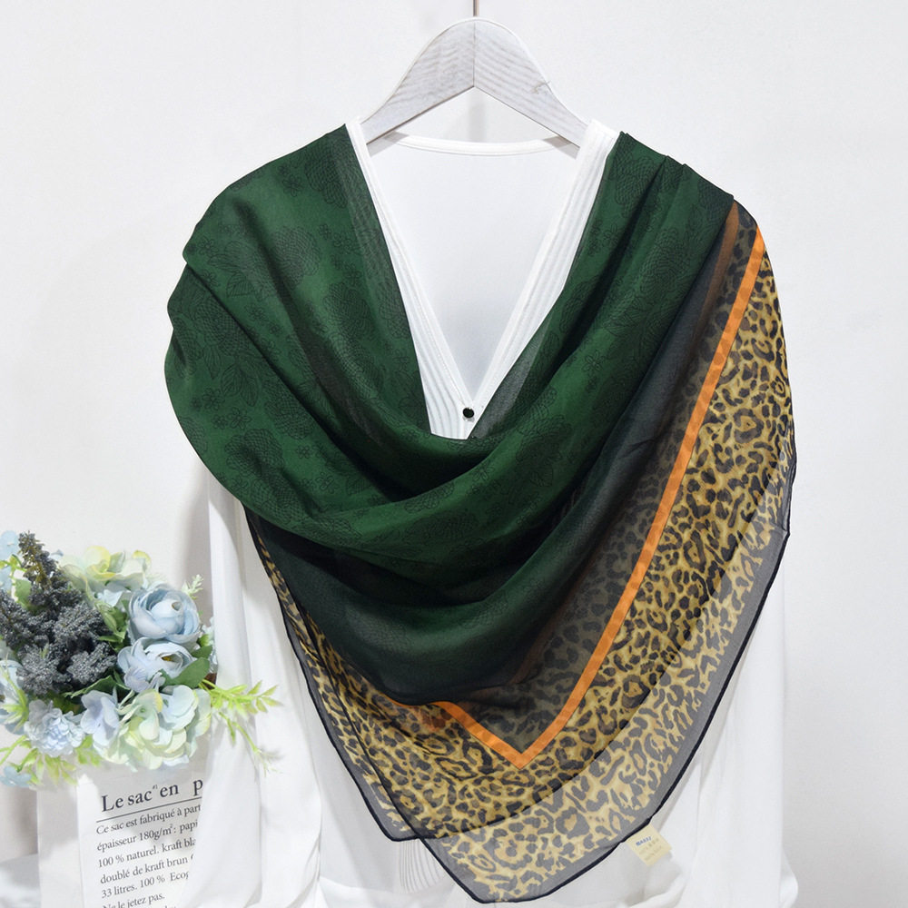 渐变绿色豹纹春秋季桑蚕丝真丝丝巾女大方巾时尚外搭披肩围巾纱巾