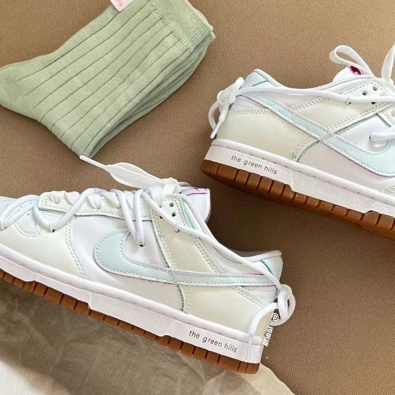 球鞋定制 Nike Dunk Low 气泡海盐简约字母奶白蓝女款低帮板鞋