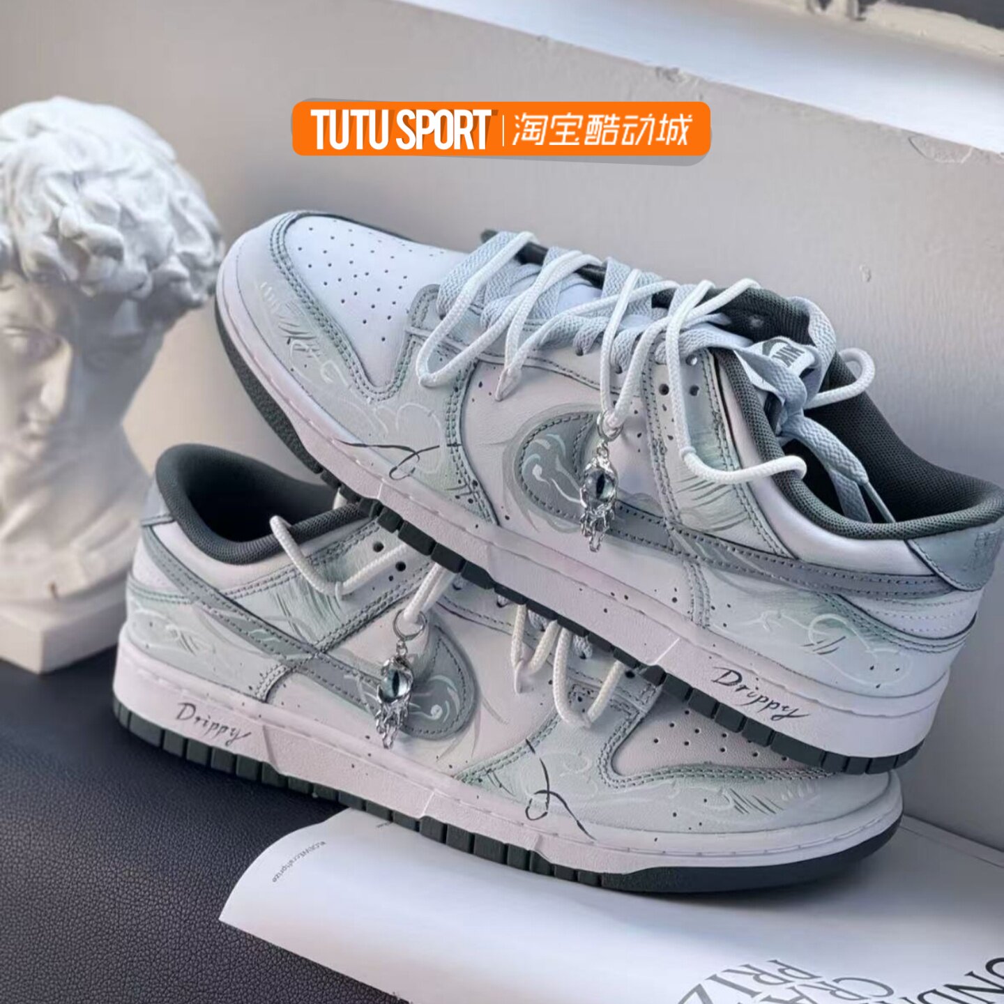 球鞋定制Nike Dunk 风之谷 精致手绘涂鸦泼墨男女低帮休闲板鞋