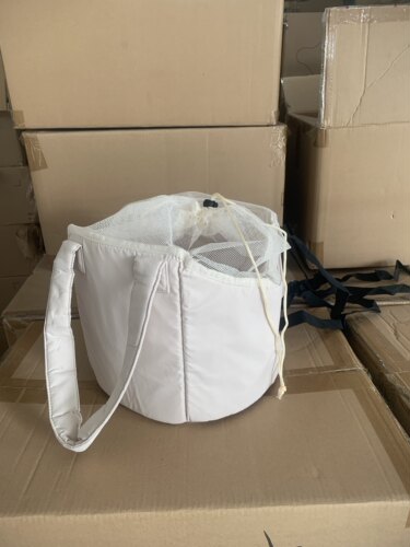 出口日单猫包便携外出汽车固定卡座包斜挎背宠物小型犬出行狗狗