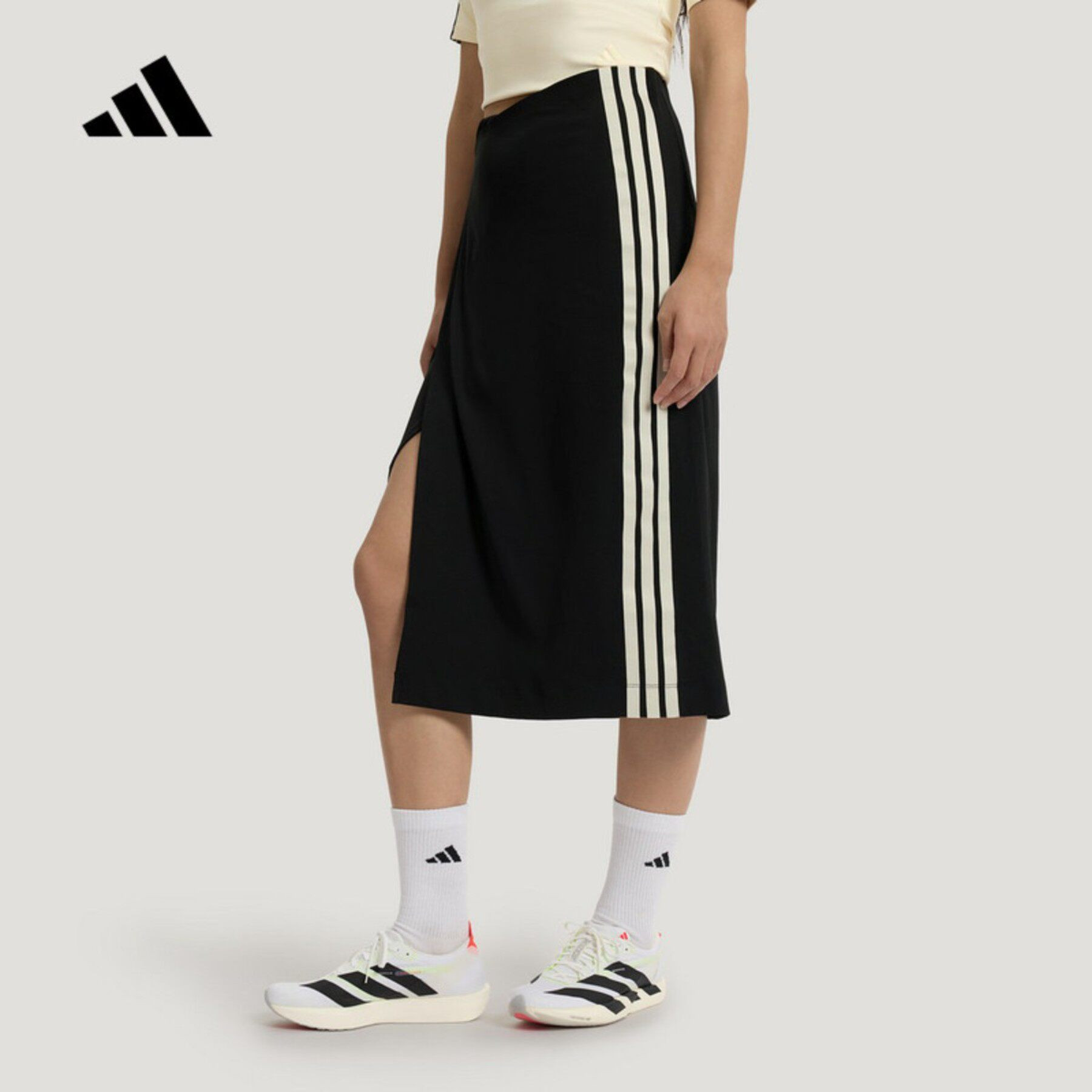 adidas阿迪达斯三条纹半身裙2026夏侧开叉包臀长裙KV9248 KV9240