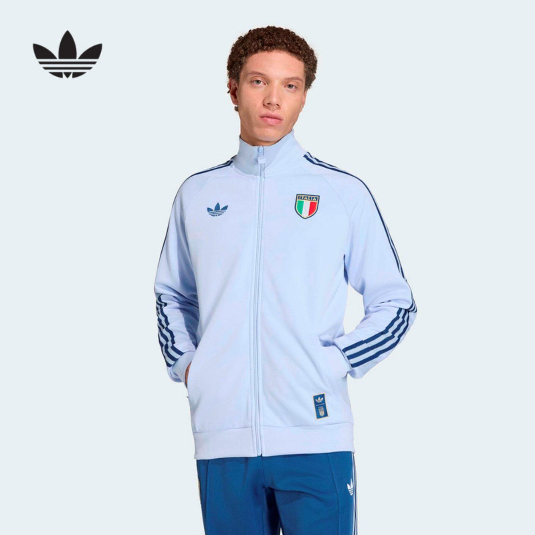 阿迪达斯三叶草外套男装2026春季意大利队足球文化针织夹克JY9630