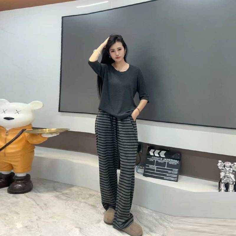 大码女装圆领七分袖净版上衣