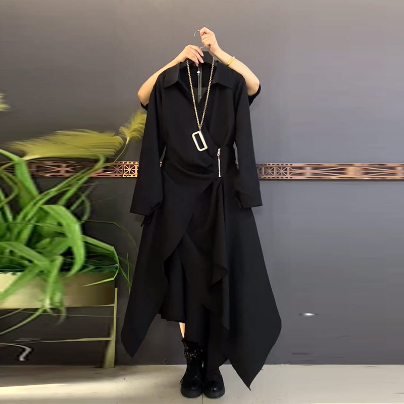 翻领侧拉链长袖拼接裙摆连衣裙