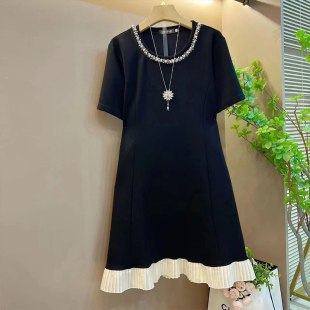 款 大码 连衣裙胖妹妹夏季 钉珠圆领拼色裙摆短袖 简约显瘦休闲裙 女装