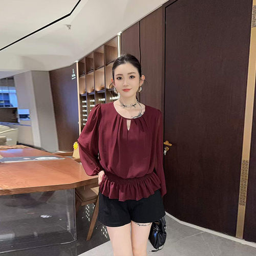 大码女装镂空领长袖收腰上衣