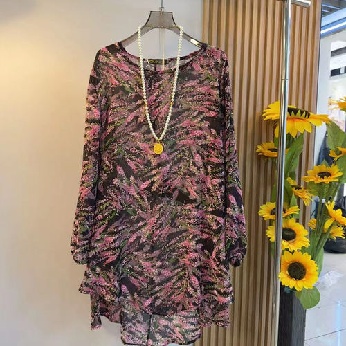 加肥圆领长袖雪纺纱小衫