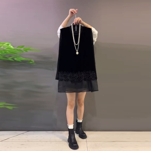 加大码女装长袖打底小衫胖妹妹秋冬款黑色设计感拼蕾丝底摆马甲裙