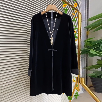 大码女装V领盘扣流苏长袖外套