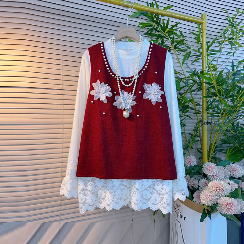 钉珠领花朵马甲蕾丝底摆打底衫