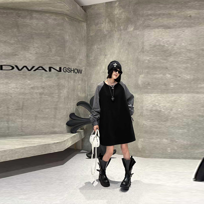 拼色格子长袖圆领大衫