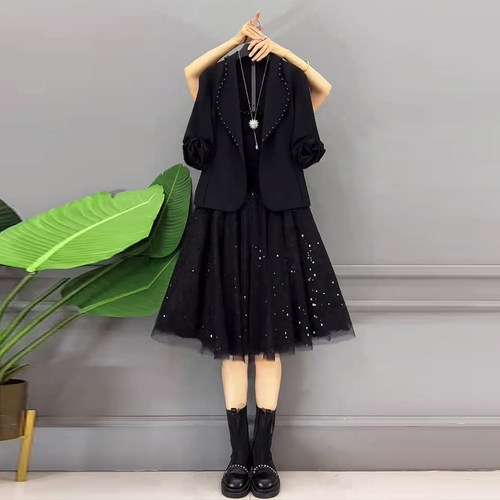 翻领长袖西服外套网纱裙摆打底裙