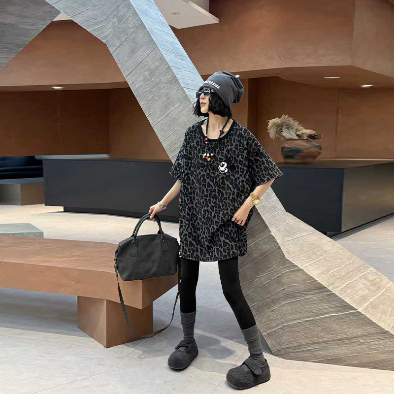 大码女装圆领短袖豹纹上衣