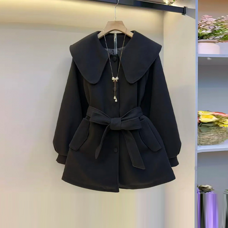 胖妹妹娃娃领长袖腰带毛呢外套