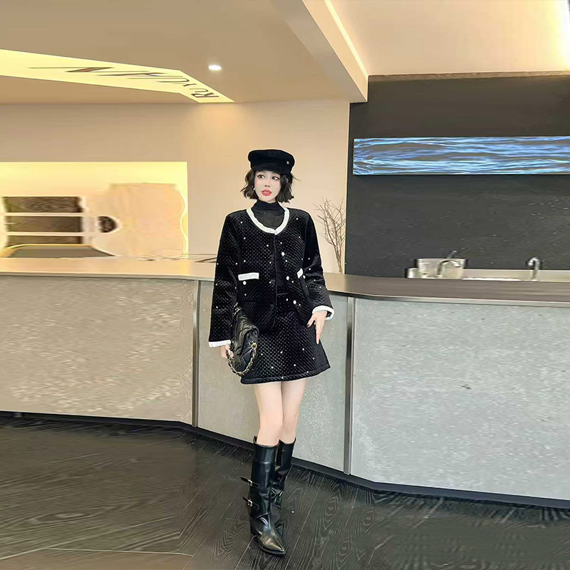 拼色领长袖外套（两件套）短裙