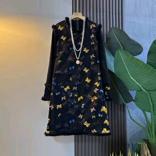 洋气两件套 毛毛领花纹国风马甲裙复古风冬季 胖妹妹拼色袖 口打底衫