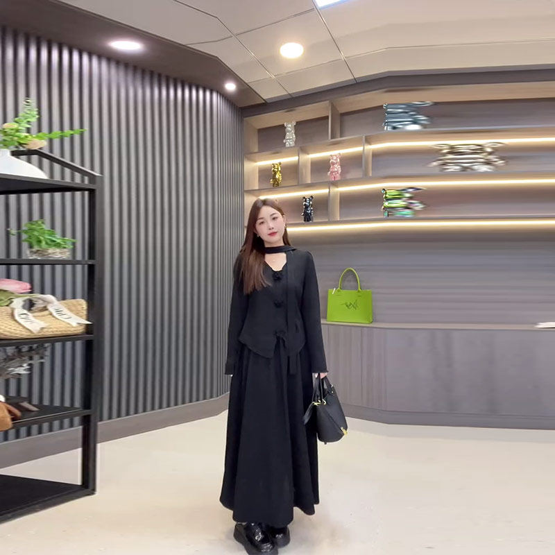 胖妹妹花朵纽扣长袖上衣半身裙加肥大码女装气质洋气设计感两件套,女装/女士精品,大码套装,淘宝优惠券,粉丝福利购,淘宝优惠卷