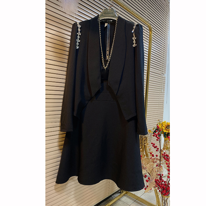 肩两侧钻条外套（两件套吊带裙-