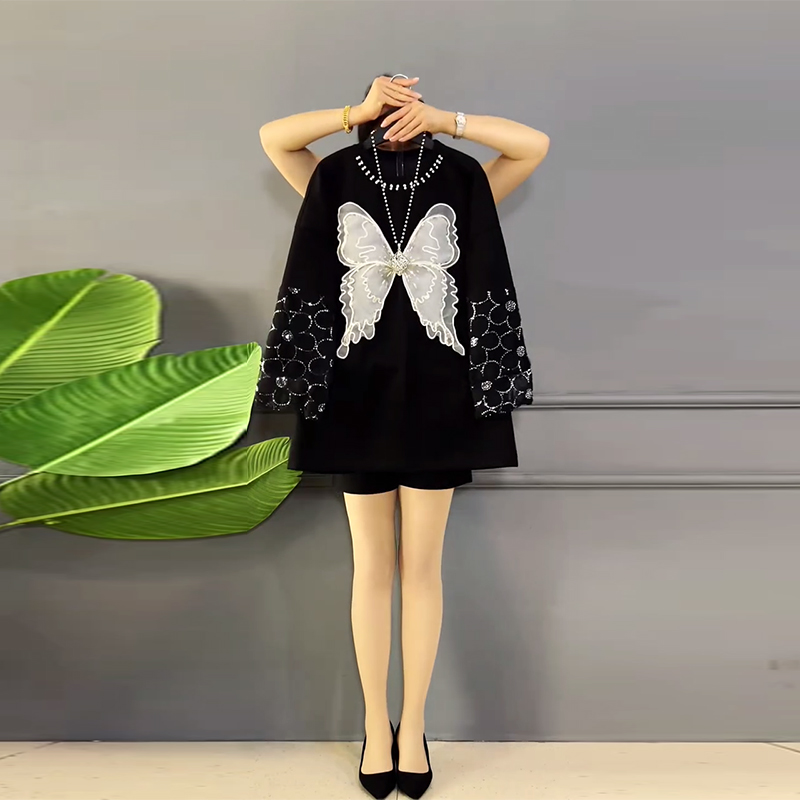 圆领钉珠边拼色蝴蝶结长袖卫衣