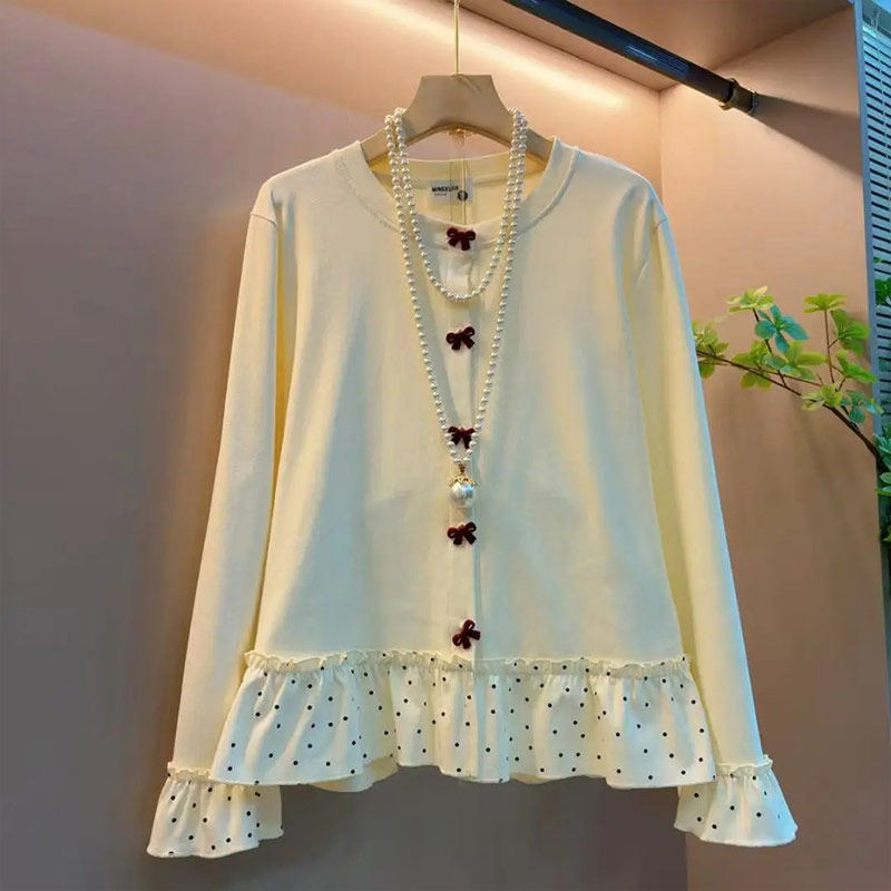 微喇袖口圆领小衫胖妹妹韩版减龄百搭小众设计休闲上衣,女装/女士精品,大码内搭,淘宝优惠券,粉丝福利购,淘宝优惠卷