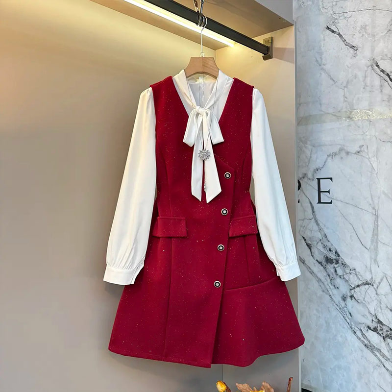 系带领长袖打底衫斜襟马甲裙套装