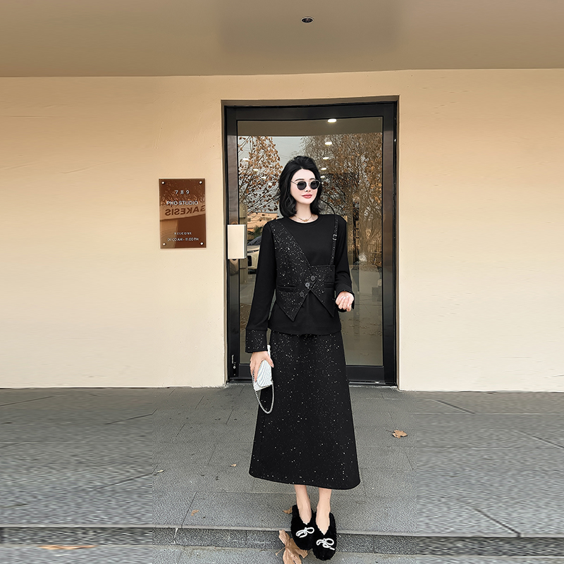 加肥套装圆领拼接单侧吊带马甲上衣半身裙大码女装气质显瘦两件套