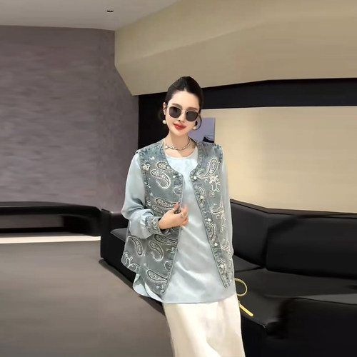 腰果花牛仔马甲圆领打底小衫套装