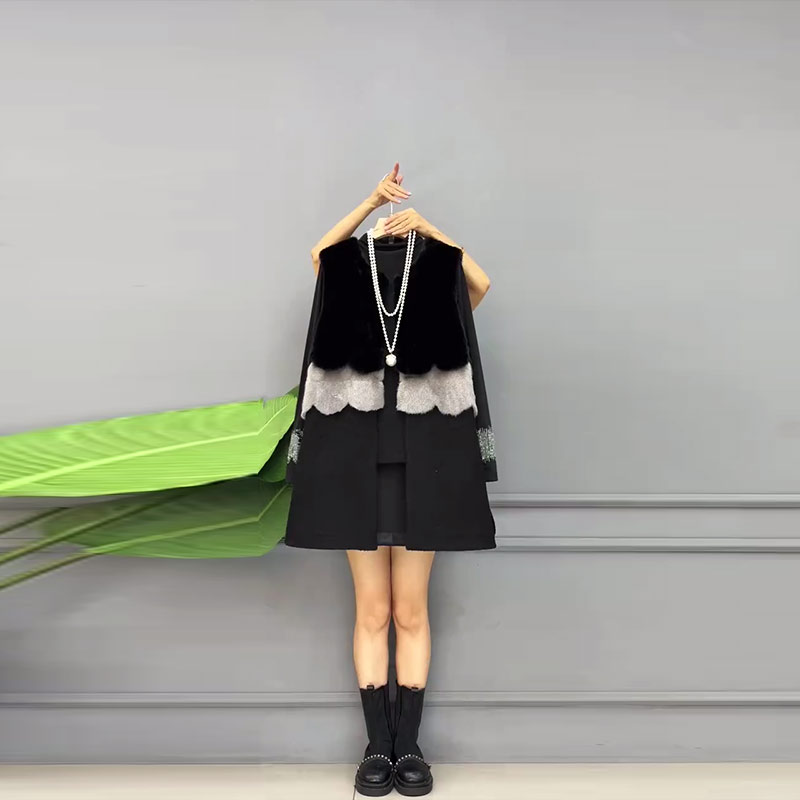 拼接撞色毛毛马甲亮钻袖口小衫