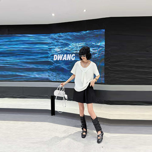 胖妹妹系带披肩领短袖上衣