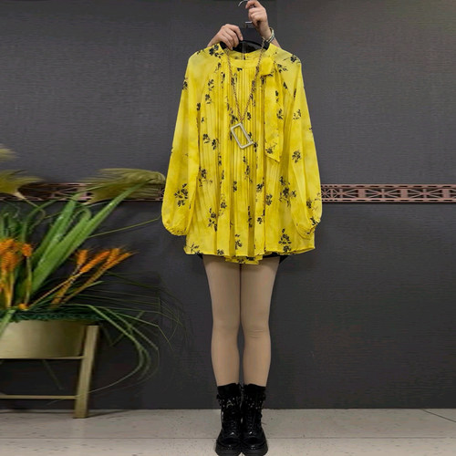 单侧系带立领前褶皱长袖衬衫