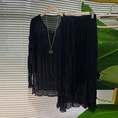 大码V领侧开叉长袖衫两件套