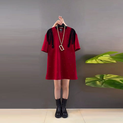 大码女装亮钻肩圆领短袖上衣