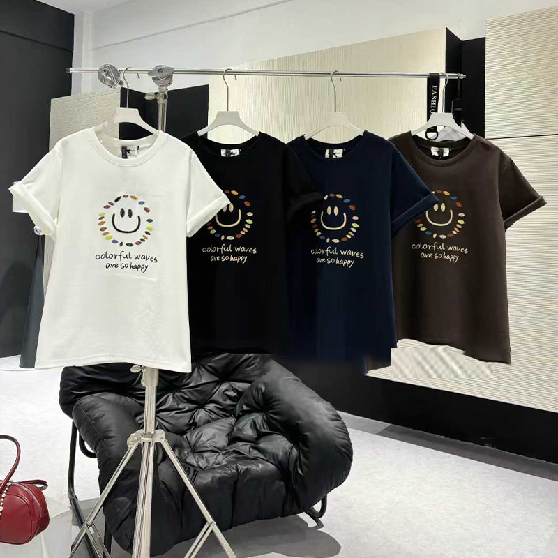 大码女装笑脸字母短袖上衣