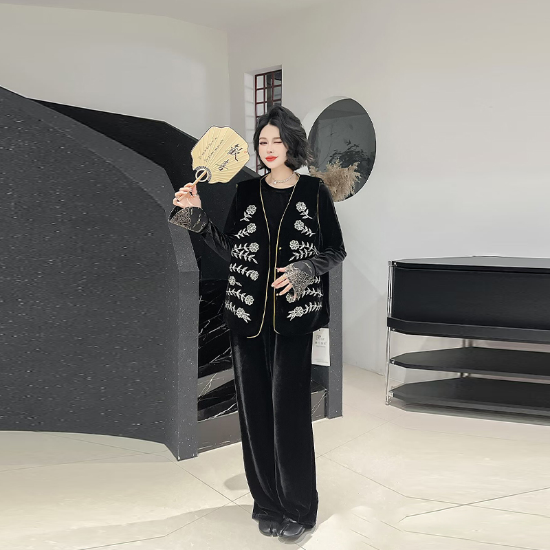 大码女装V领刺绣花丝绒马甲