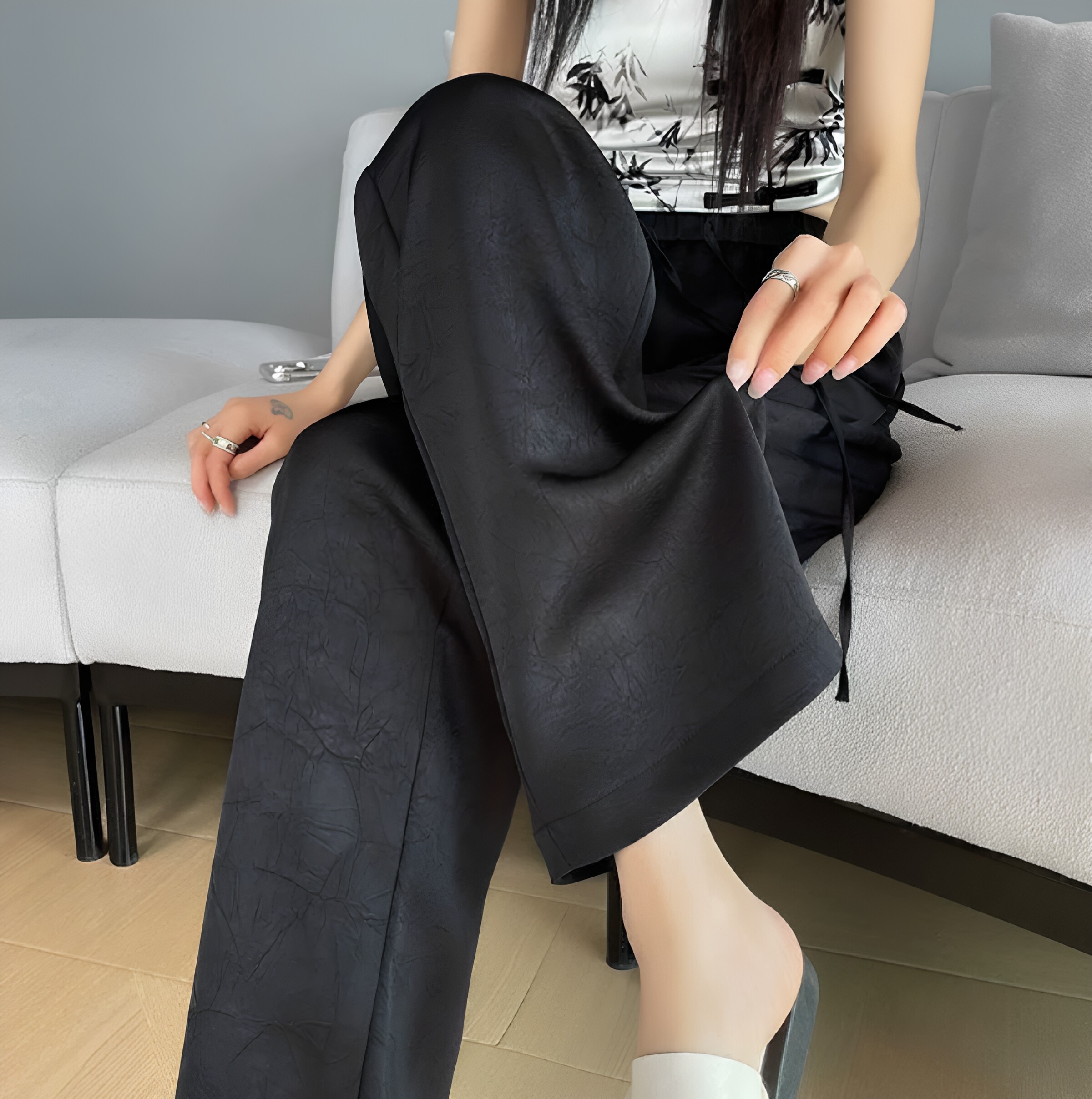 高级感暗纹褶皱凉凉裤女松紧腰抽绳醋酸缎面垂顺显瘦阔腿拖地裤