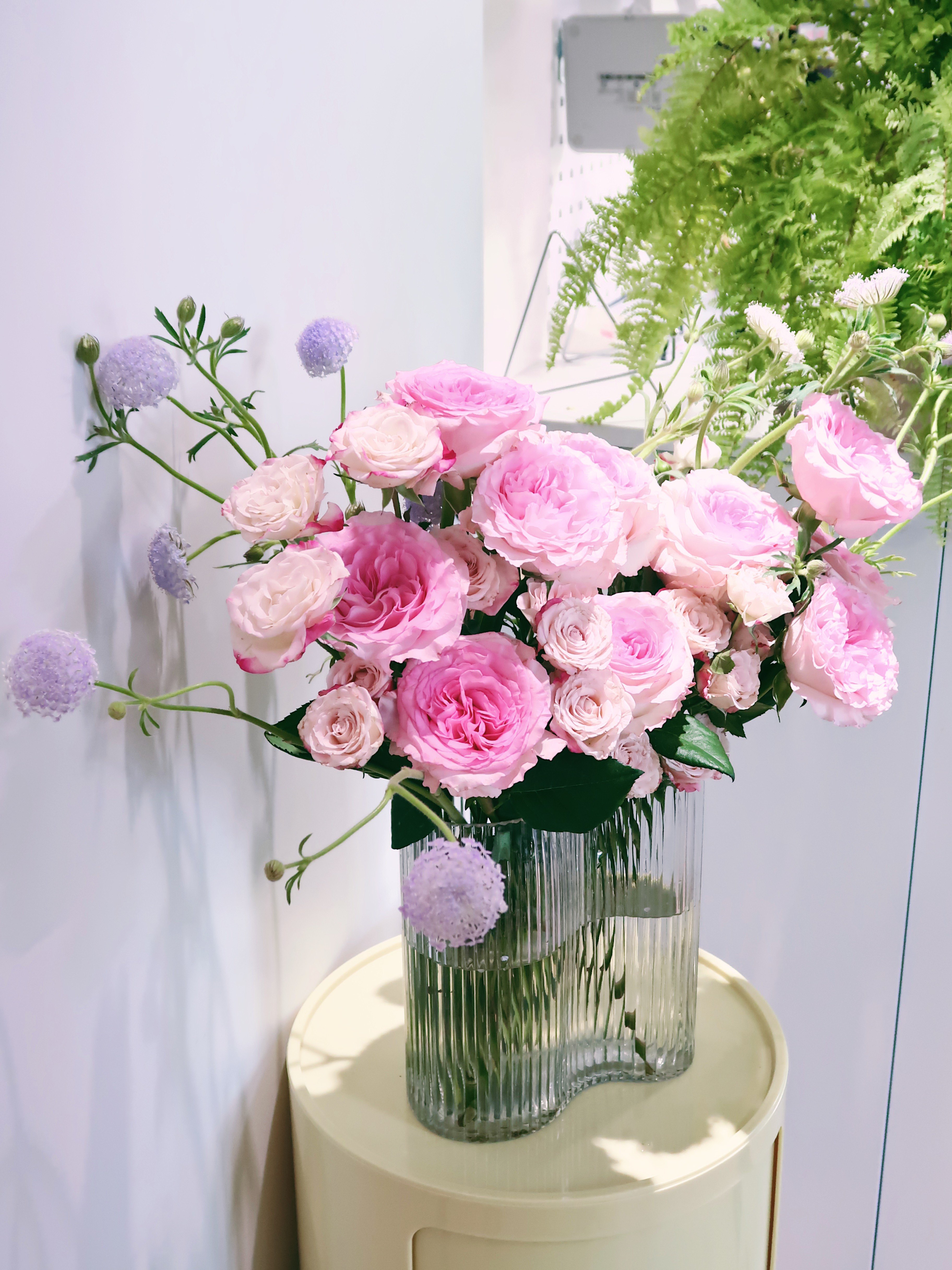 家庭插花洛神翠珠折射多头玫瑰粉色鲜花鲜切水养混搭高端小众昆明