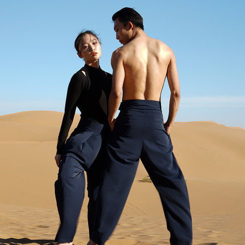 涂一舞蹈黑白色直筒宽松表演大码