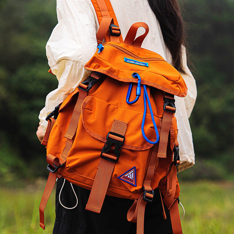 户外轻便徒步登山包男女双肩背包