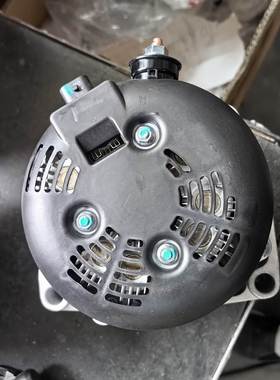 适用 大皮卡 凯雷德6.2 2014-2020 款 14伏220安 84143540