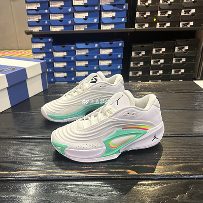 Nike/耐克Jordan Luka 3PF男子缓震防滑耐磨低帮篮球鞋HQ5055-107